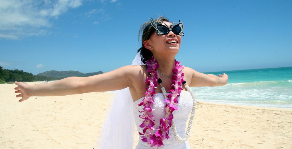 Laura and Dave – Beach Wedding in Kauai