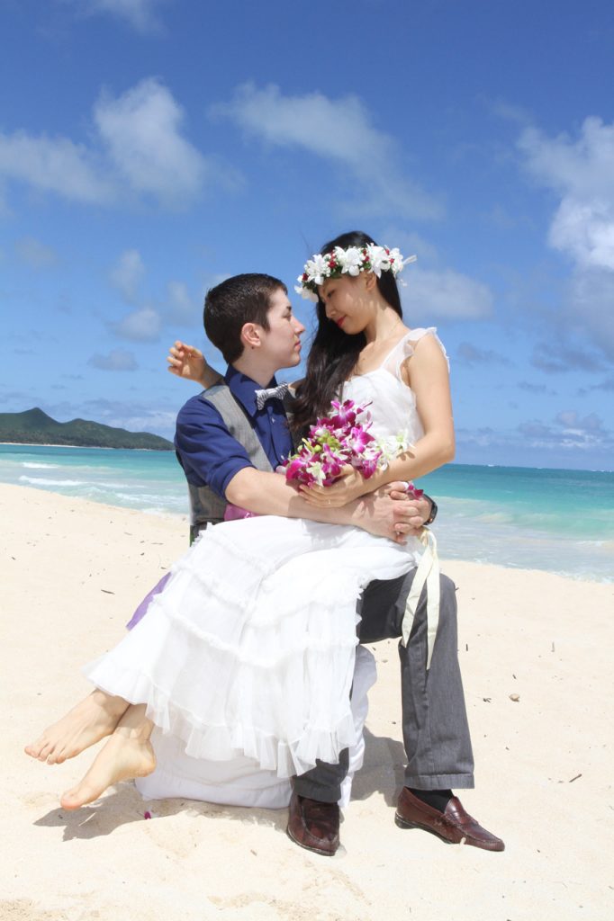 lesbian couples getting married in hawaii