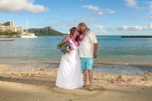 sweet hawaii wedding